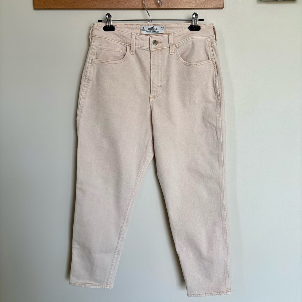 Hollister Curvy Mom Jeans Size 30 High Rise Cropped Cream Beige